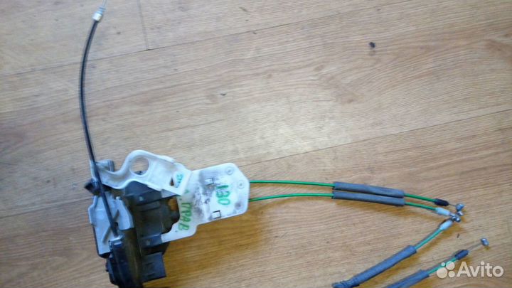 Замок задней левой двери Hyundai i30 2011г