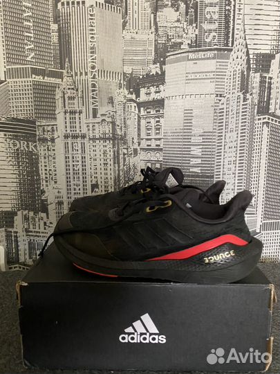 Кроссовки adidas