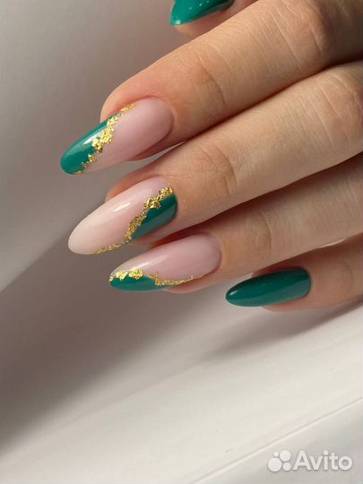 Мастер маникюра и педикюра