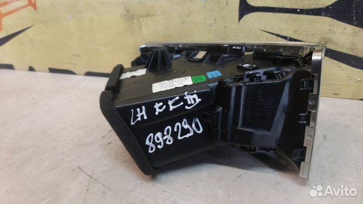 Дефлектор торпедо левый Ford Focus 3 седан jqdb