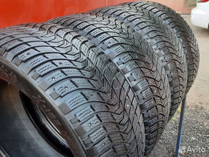 Michelin X-Ice North 3 225/55 R17 101T
