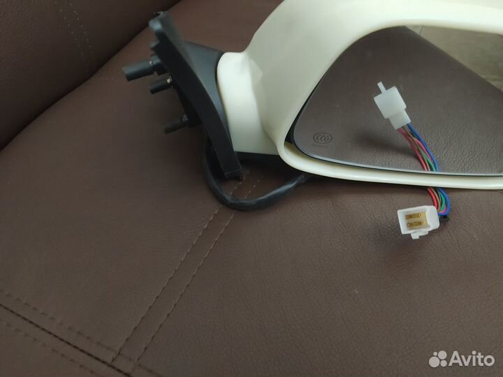 Автомобильное зеркало