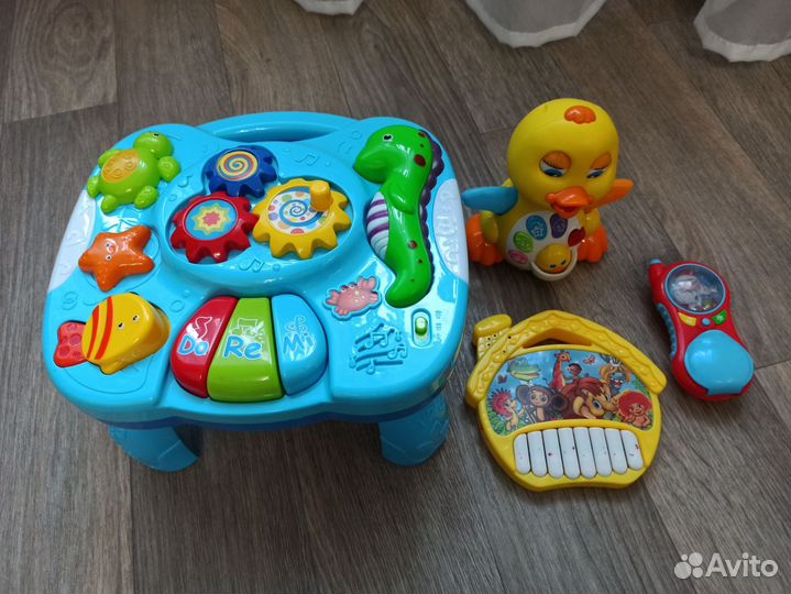 Музыкальные и развивающие игрушки