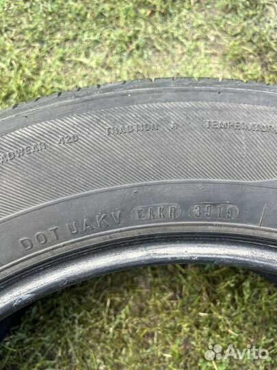 Nexen Roadian 581 235/60 R18 103