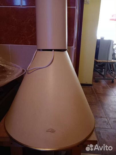 Вытяжка кухонная