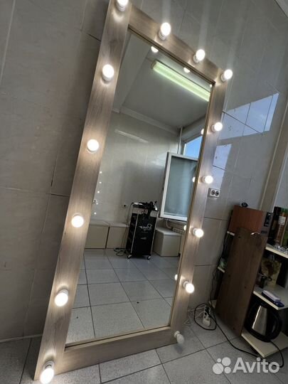 Гримерное зеркало