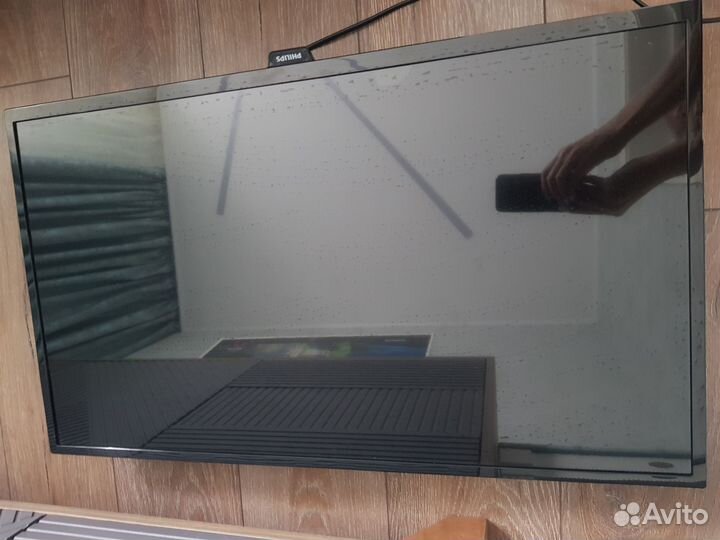 Телевизор LED Philips 32PFT4100/60