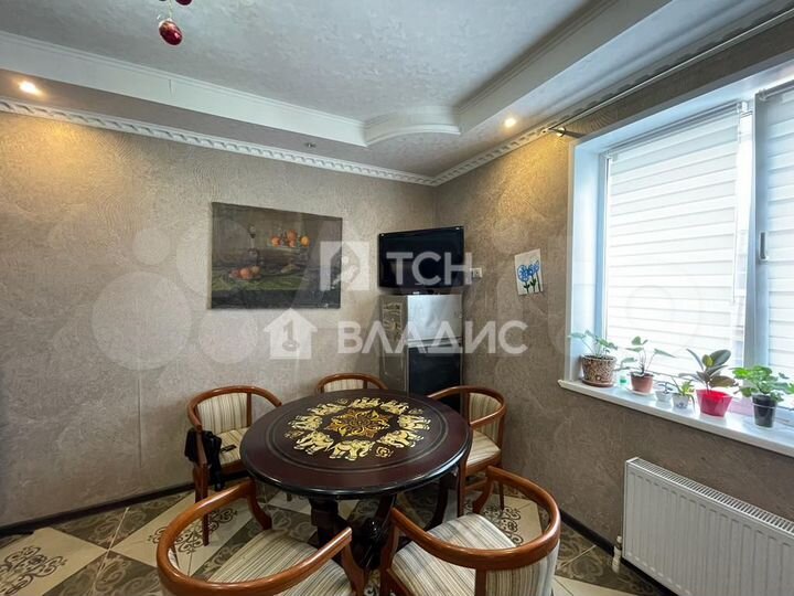 2-к. квартира, 71,4 м², 4/4 эт.