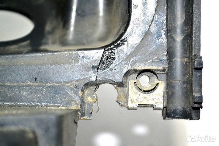 Корпус фары, правый scania P-series (01.04)