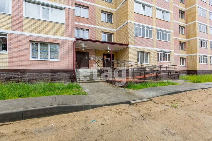 Квартиры белый яр продажу. Лесная 1 белый Яр. Лесная 13 белый Яр. Пгт белый Яр Лесная 1 Сургут. Белый Яр Лесная 1б