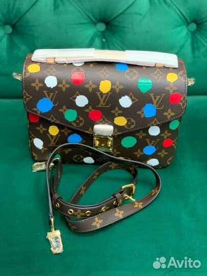 Сумка Louis Vuitton Pochette Metis LV x YK