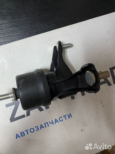 Опора двигателя левая (1237228200)