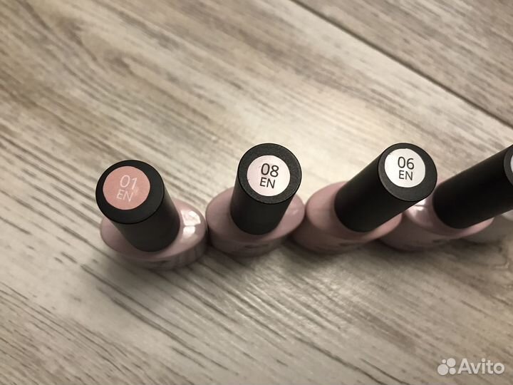 Продам новый набор камуфлирующих баз и гель-лак