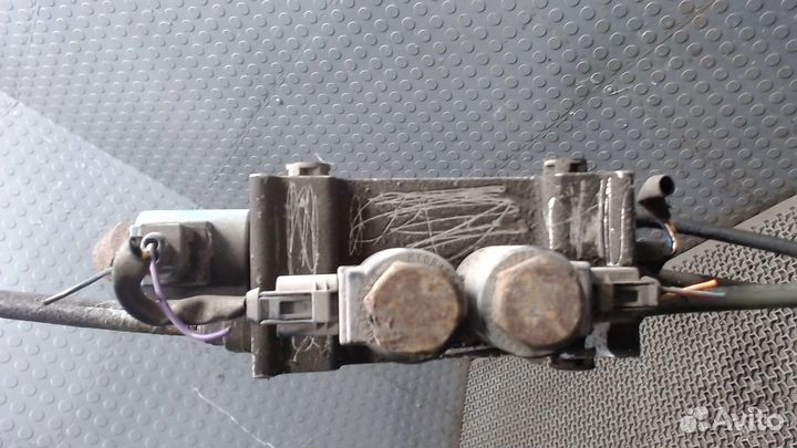 Блок клапанов Land Rover Discovery 2, 2000