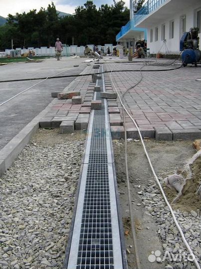 Лоток водосточный