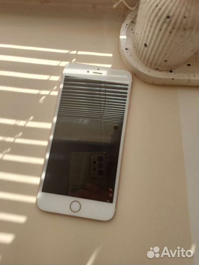 Телефон iPhone 6s+