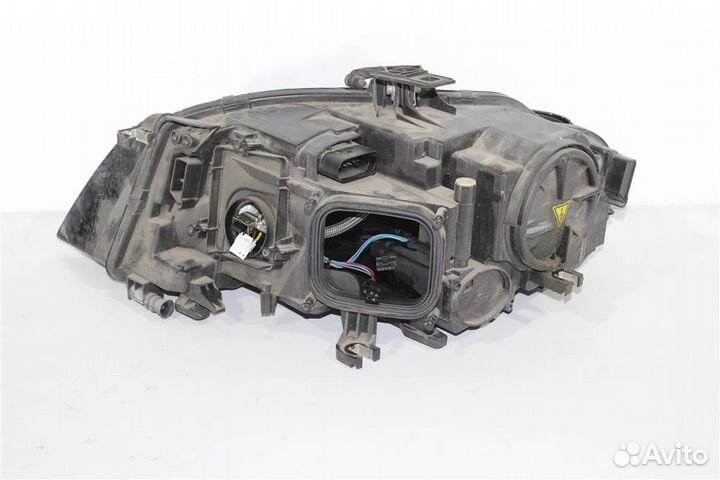 Фара правая Audi A4 B8