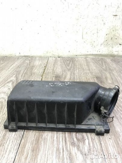 Корпус воздушного фильтра Saab 9-3 кабриолет B204I