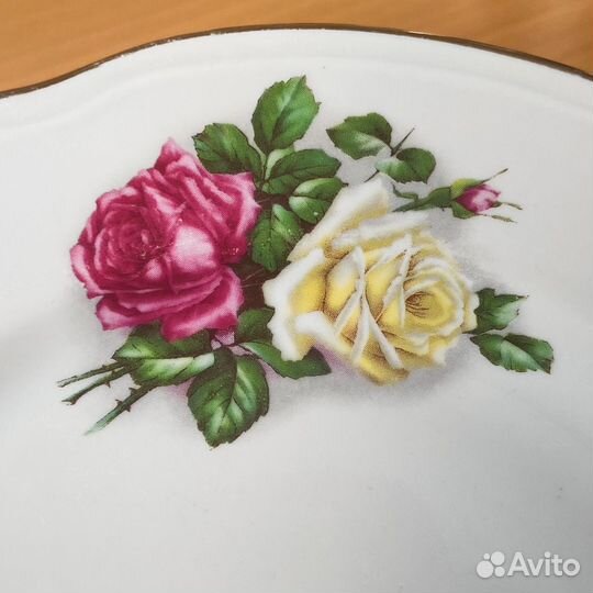 Тарелки десертные