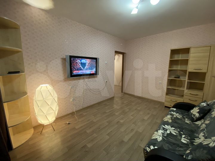 2-к. квартира, 78 м², 2/18 эт.