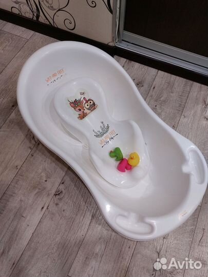 Ванночка для купания с горкой