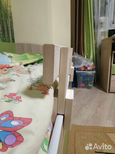 Защитный бортик ограничитель для детской кровати