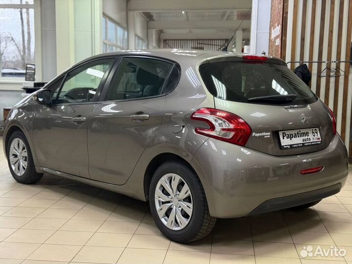 Peugeot 208 1.2 МТ, 2013, 230 000 км