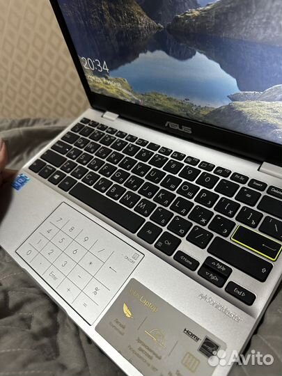 Ноутбук asus