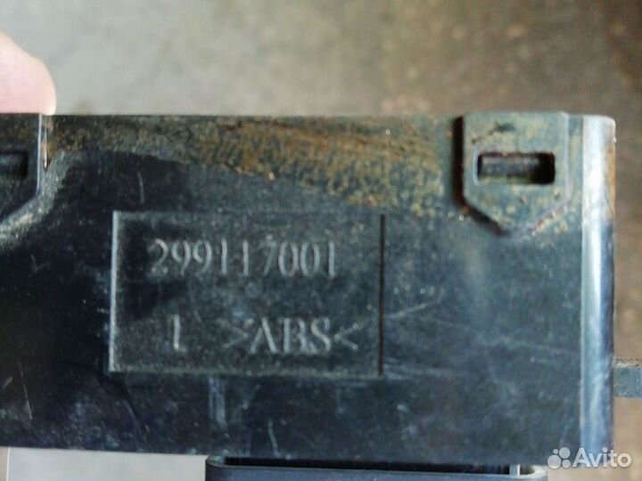 Блок управления стеклоподъемников kia cerato 2015