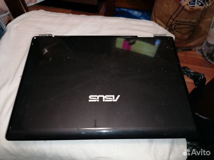Ноутбук asus