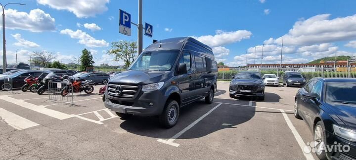 Кастенваген Mercedes-Benz Sprinter, 2022