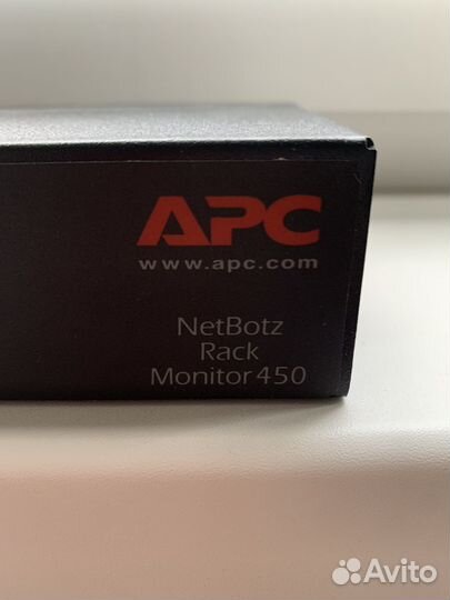 Система мониторинга APC NetBotz Rack Monitor 450