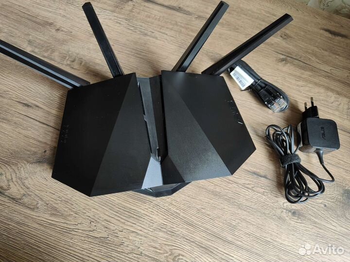 Wi-Fi роутер Asus RT-AX82U