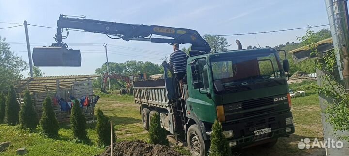 Услуги самосвала с манипулятором и ковшом