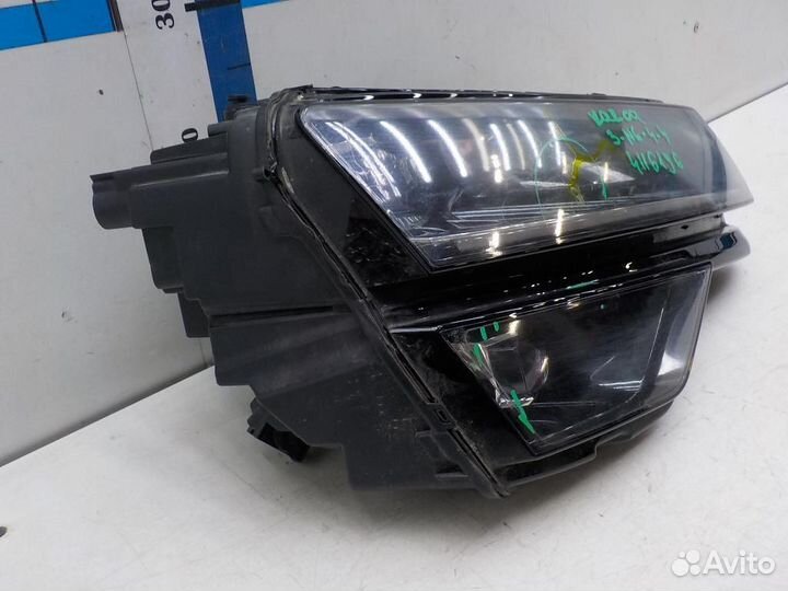Фара правая Skoda Karoq