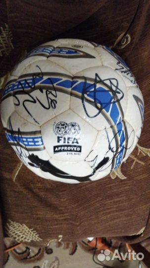 Футбольный мяч с автографом фк Милан (Кака и др.)