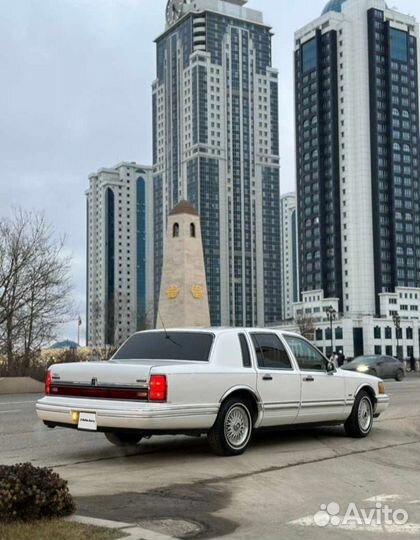 Lincoln Town Car 4.6 AT, 1993, 306 000 км