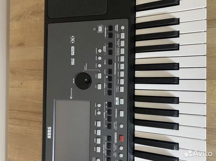 Синтезатор Korg PA600