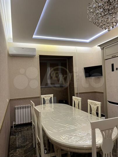 2-к. квартира, 84 м², 4/10 эт.