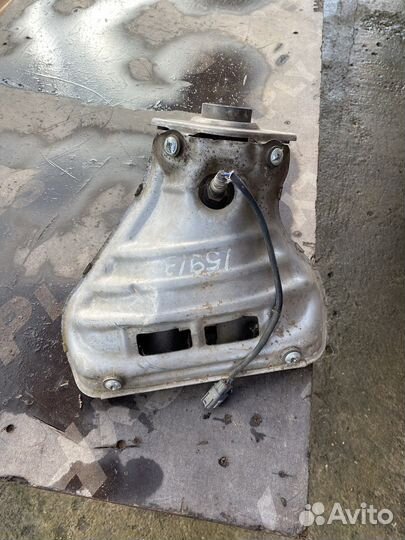 Выпускной коллектор на двигатель 1zzfe