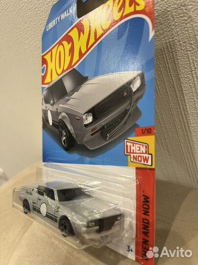 Hot wheels nissan skyline 2000 gt r