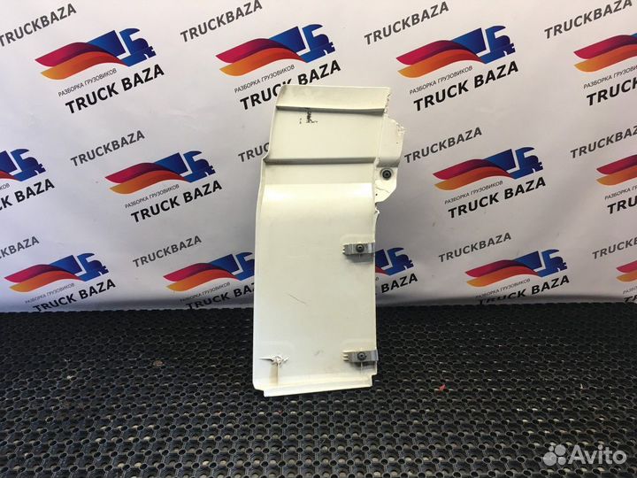 Спойлер кабины верхний левый Daf XF105