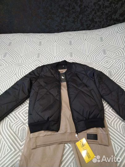 Спортивный костюм женский 48 50 новый