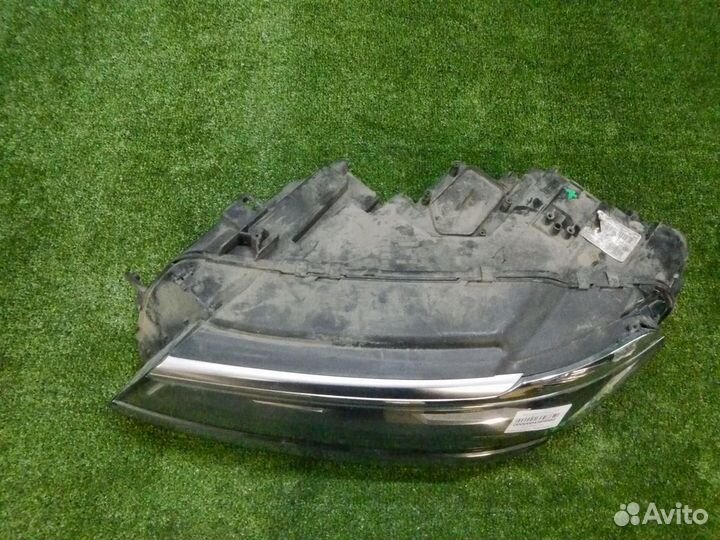 Фара левая Volkswagen Tiguan