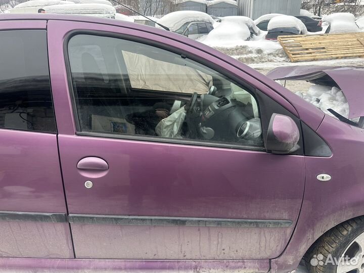 Дверь передняя правая Peugeot 107 2013 г.в