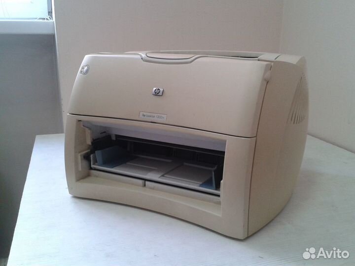 Лазерный принтер hp 1300 (19 стр./мин.)