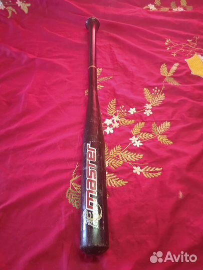 Бейсбольная бита