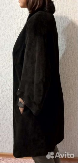 Кожаная демисезонная куртка