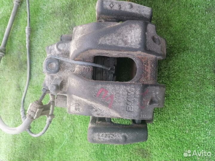 Суппорт тормозной на BMW X3 F25 2010-2017