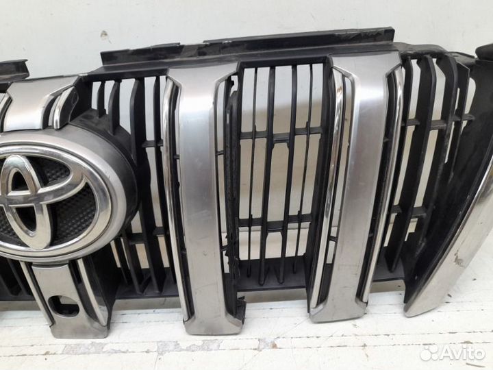 Решетка радиатора Toyota Land Cruiser Prado 150